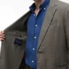 Lässiger Blazer aus stückgefärbtem Leinen Lässiger Blazer aus stückgefärbtem Leinen