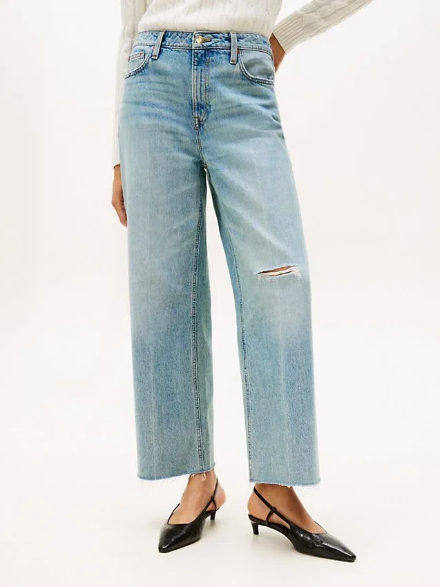 Moderne Jeans mit hoher Leibhöhe und weitem Bein Moderne Jeans mit hoher Leibhöhe und weitem Bein