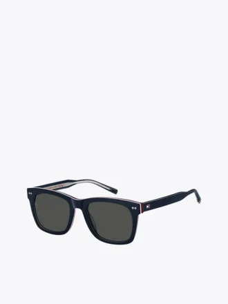 Moderne Sonnenbrille im Prep-Stil Moderne Sonnenbrille im Prep-Stil