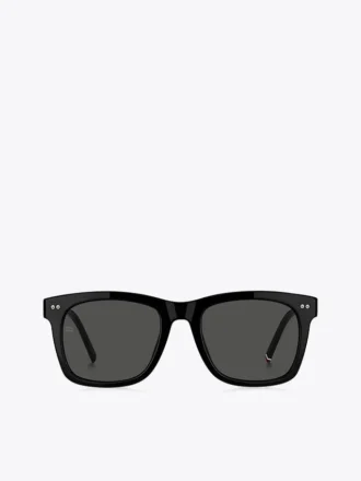 Moderne Sonnenbrille im Prep-Stil Moderne Sonnenbrille im Prep-Stil