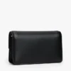 Monogramm-Verschluss, Clutch mit genarbter Klappe