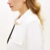 Ponte-Jacke mit mehreren Taschen und goldenen Knöpfen Ponte-Jacke mit mehreren Taschen und goldenen Knöpfen