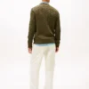 Pullover mit Rundhalsausschnitt und Zopfmuster Pullover mit Rundhalsausschnitt und Zopfmuster