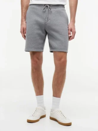 Regular Fit 8″ Sweatshorts aus gebürstetem Fleece Regular Fit 8″ Sweatshorts aus gebürstetem Fleece