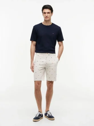 Regular Fit 9″ Shorts mit Segelflaggen-Print Regular Fit 9″ Shorts mit Segelflaggen-Print