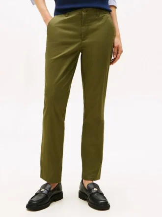 Schmal geschnittene Chino Schmal geschnittene Chino
