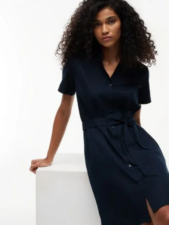 Shirtkleid aus Leinen-Baumwoll-Mischung mit Gürtel Shirtkleid aus Leinen-Baumwoll-Mischung mit Gürtel