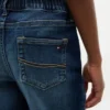 Skinny-Jeans für Kinder zum Hineinschlüpfen Skinny-Jeans für Kinder zum Hineinschlüpfen