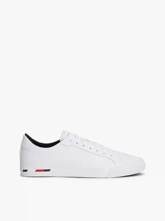 Sneaker aus vulkanisiertem Leder mit Flaggenstreifen Sneaker aus vulkanisiertem Leder mit Flaggenstreifen