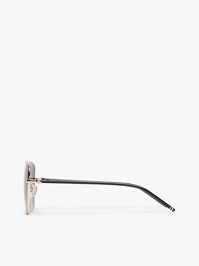 Sonnenbrille mit Metallrahmen in Schmetterlingsform Sonnenbrille mit Metallrahmen in Schmetterlingsform