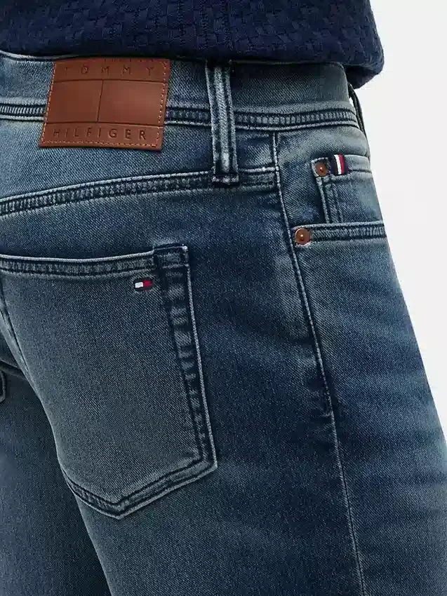 Stretch-Jeans in gerader Passform Stretch-Jeans in gerader Passform