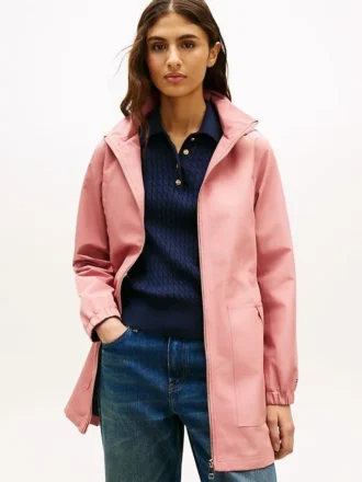 Sturmjacke mit Kapuze