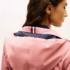 Sturmjacke mit Kapuze Sturmjacke mit Kapuze