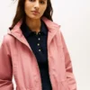 Sturmjacke mit Kapuze Sturmjacke mit Kapuze