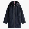 Sturmjacke mit Kapuze Sturmjacke mit Kapuze