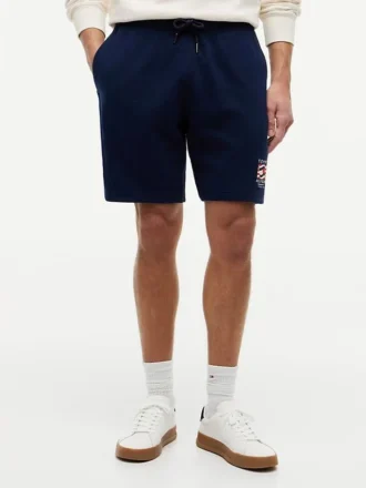 Sweatshorts mit gewelltem Flaggenlogo in Regular Fit Sweatshorts mit gewelltem Flaggenlogo in Regular Fit