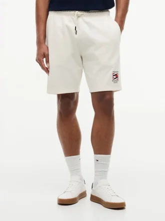 Sweatshorts mit gewelltem Flaggenlogo in Regular Fit Sweatshorts mit gewelltem Flaggenlogo in Regular Fit