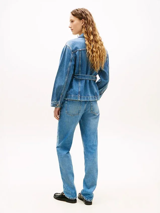 Taillierte Jeansjacke im Used-Look Taillierte Jeansjacke im Used-Look