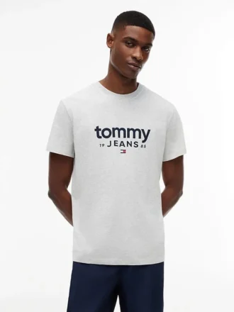 Tommy Jeans Logo Slim Fit T-Shirt