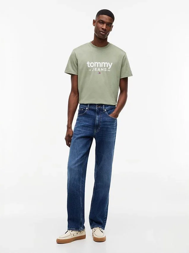 Tommy Jeans Logo Slim Fit T-Shirt Tommy Jeans Logo Slim Fit T-Shirt