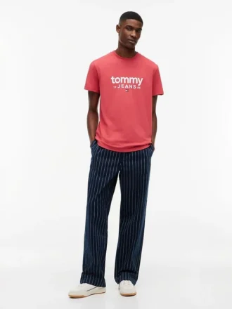 Tommy Jeans Logo Slim Fit T-Shirt