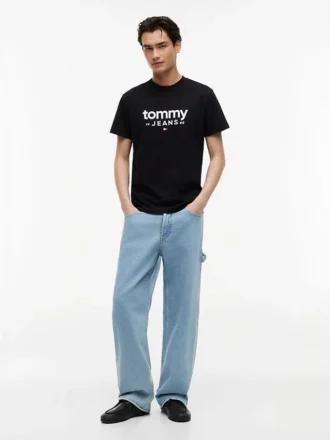 Tommy Jeans Logo Slim Fit T-Shirt