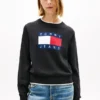 Tommy Jeans Pullover mit Flaggenlogo und Zierstreifen Tommy Jeans Pullover mit Flaggenlogo und Zierstreifen