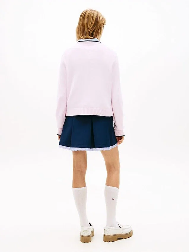 Tommy Jeans Pullover mit Flaggenlogo und Zierstreifen Tommy Jeans Pullover mit Flaggenlogo und Zierstreifen