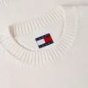 Tommy Jeans Pullover mit Rundhalsausschnitt und Flaggenlogo Tommy Jeans Pullover mit Rundhalsausschnitt und Flaggenlogo