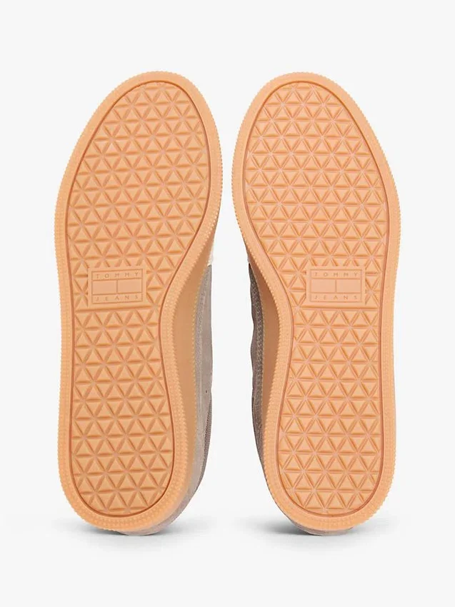 Tommy Jeans Skater-Sneaker aus Wildleder Tommy Jeans Skater-Sneaker aus Wildleder
