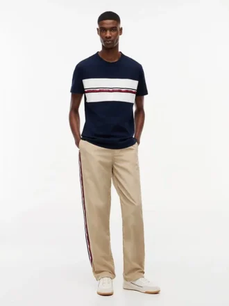 Tommy Jeans T-Shirt mit charakteristischem Logo-Streifen