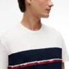 Tommy Jeans T-Shirt mit charakteristischem Logo-Streifen Tommy Jeans T-Shirt mit charakteristischem Logo-Streifen