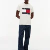 Tommy Jeans T-Shirt mit großem Flaggenlogo Tommy Jeans T-Shirt mit großem Flaggenlogo