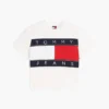 Tommy Jeans T-Shirt mit großem Flaggenlogo Tommy Jeans T-Shirt mit großem Flaggenlogo