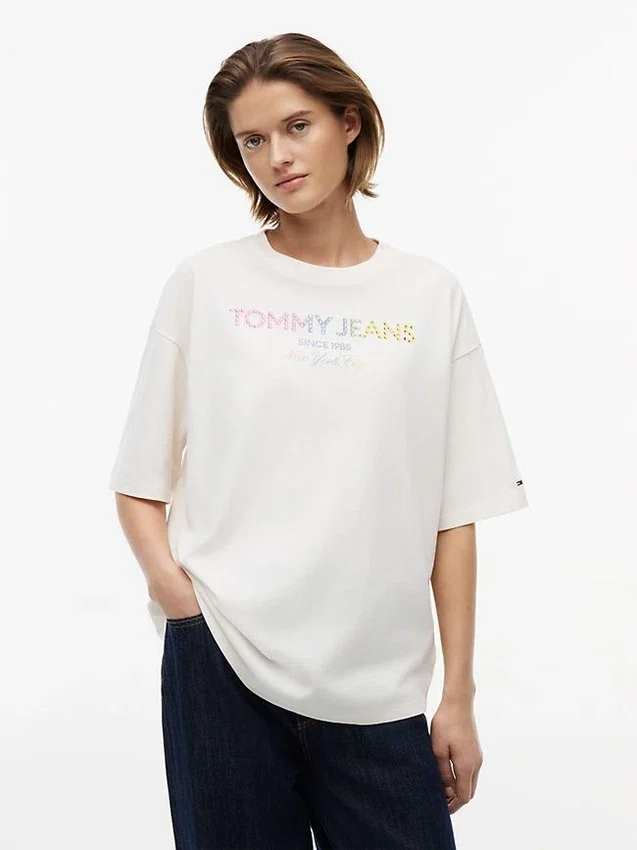Tommy Jeans T-Shirt mit Kristall-Logo Tommy Jeans T-Shirt mit Kristall-Logo