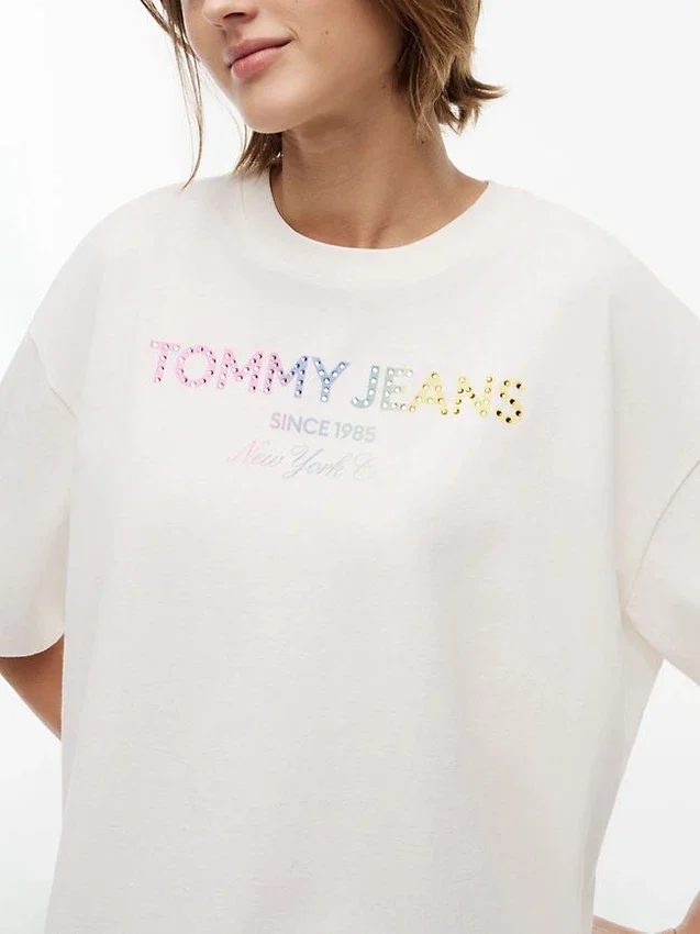 Tommy Jeans T-Shirt mit Kristall-Logo Tommy Jeans T-Shirt mit Kristall-Logo