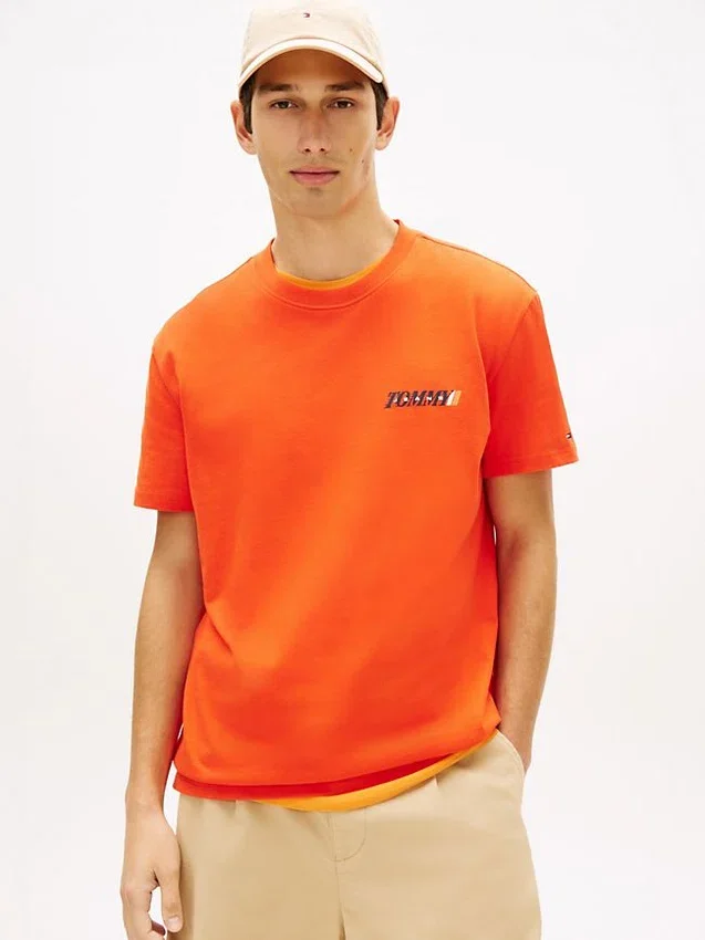 Tommy Jeans T-Shirt mit Logo auf der Rückseite Tommy Jeans T-Shirt mit Logo auf der Rückseite