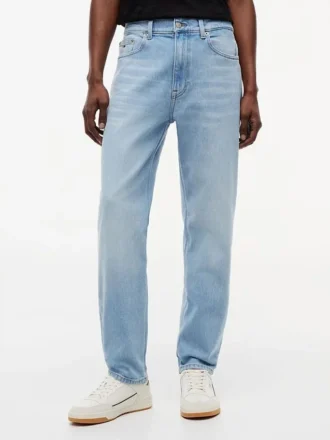 Tommy Jeans Tapered Straight Jeans