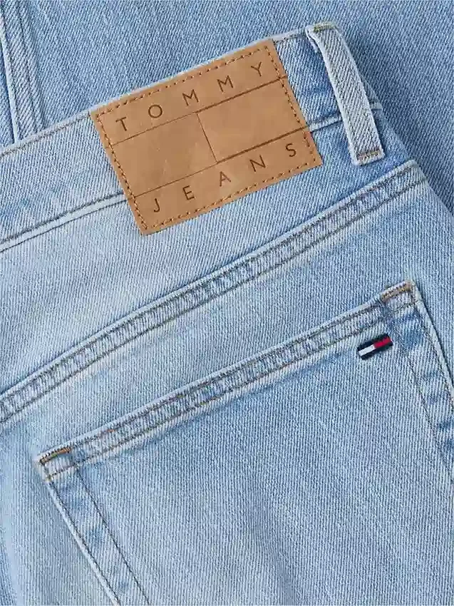 Tommy Jeans Tapered Straight Jeans Tommy Jeans Tapered Straight Jeans