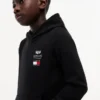 Tommy x Cadillac F1® Team Logo Hoodie für Kinder Tommy x Cadillac F1® Team Logo Hoodie für Kinder