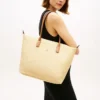 Tote-Bag aus Raffia mit Monogramm-Logo Tote-Bag aus Raffia mit Monogramm-Logo