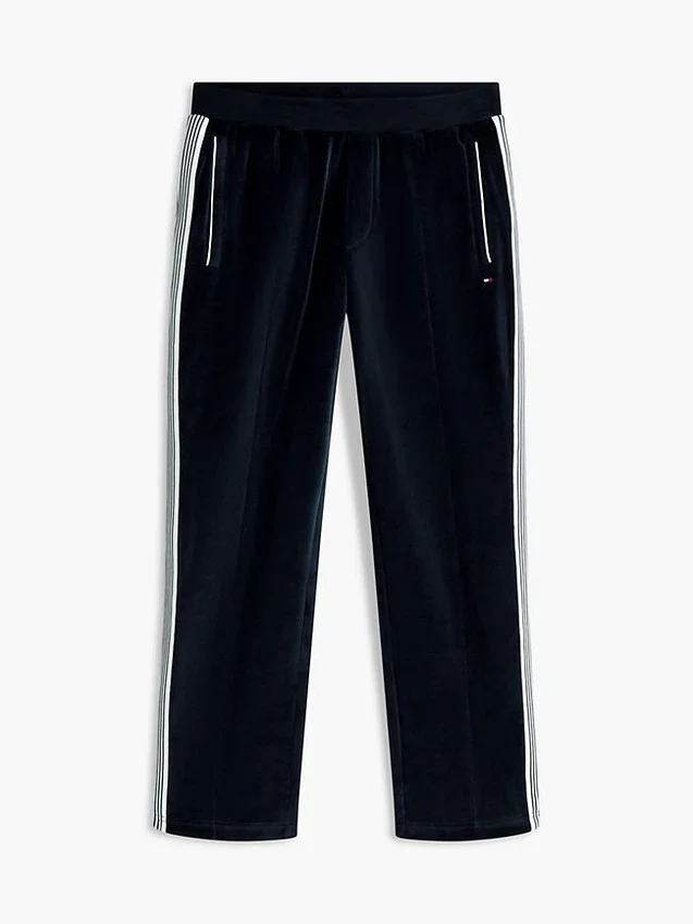 Velours-Jogginghose mit Monogramm-Wappen Velours-Jogginghose mit Monogramm-Wappen