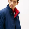 Wasserabweisende Jacke mit Tommy Jeans-Logo Wasserabweisende Jacke mit Tommy Jeans-Logo