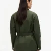 Wasserabweisende Utility-Jacke mit Gürtel Wasserabweisende Utility-Jacke mit Gürtel