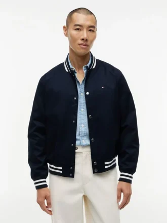 Wasserabweisende Varsity-Jacke mit Flaggenlogo