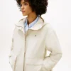 Wasserabweisender kurzer Parka mit Kapuze