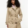 Zweireihiger Trenchcoat mit Gürtel