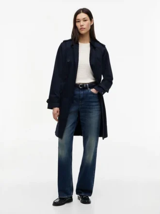 Zweireihiger Trenchcoat mit Gürtel